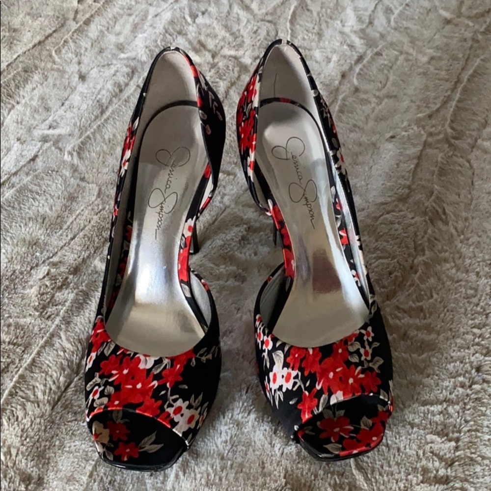Jessica Simpson floral heel